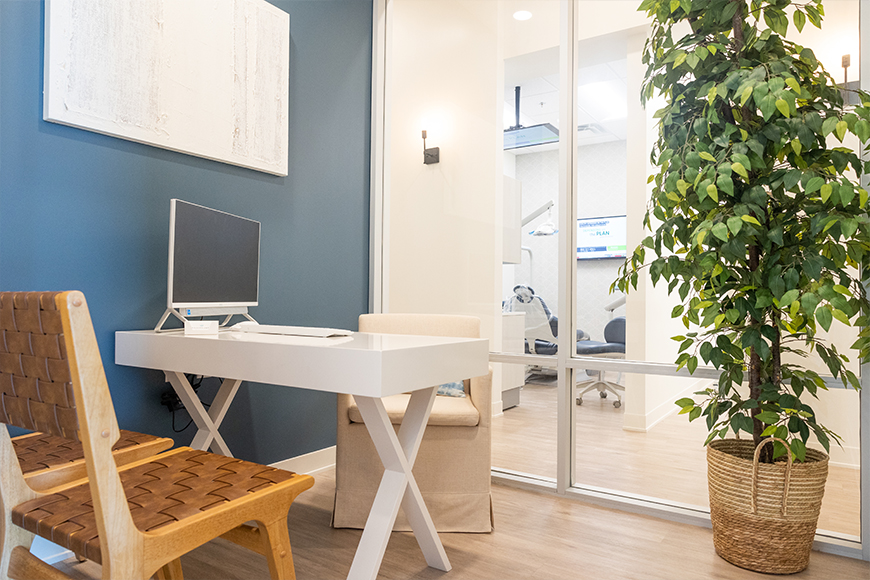 Outside view of Cinco Ranch Texas dental office